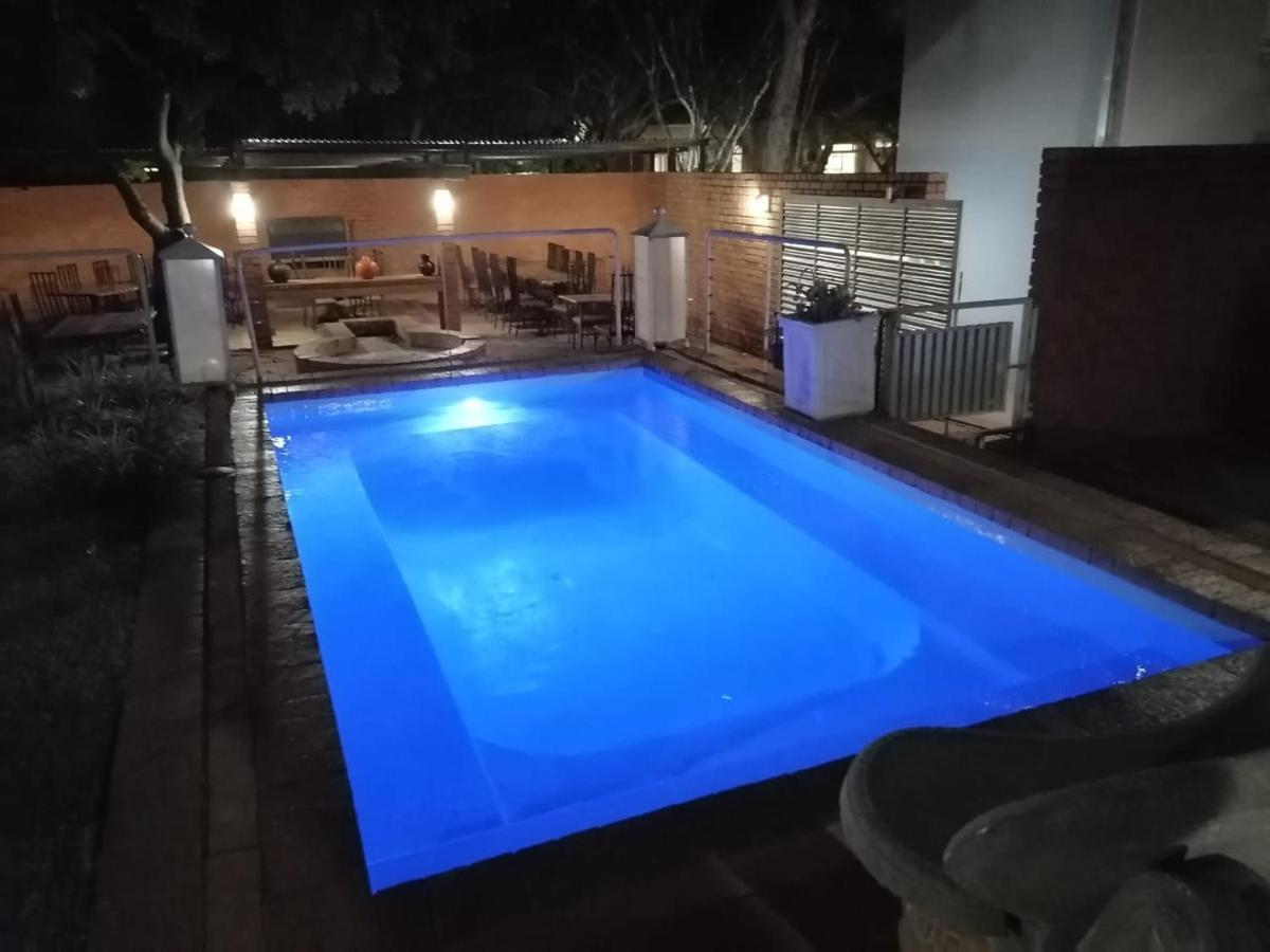 Villa Paradiso Hartbeespoort Exterior photo